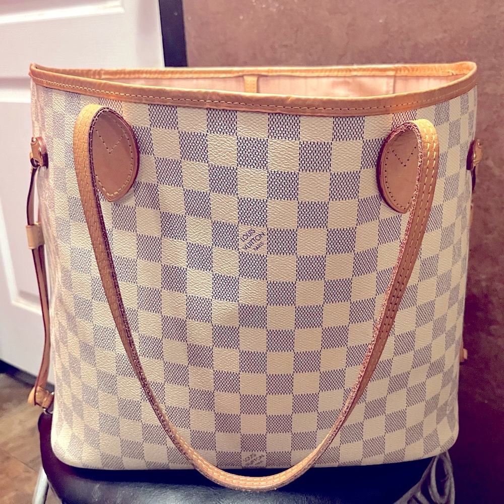 LV Damier Azur purchased in March 2021 includes box, dustbag, and receipt!